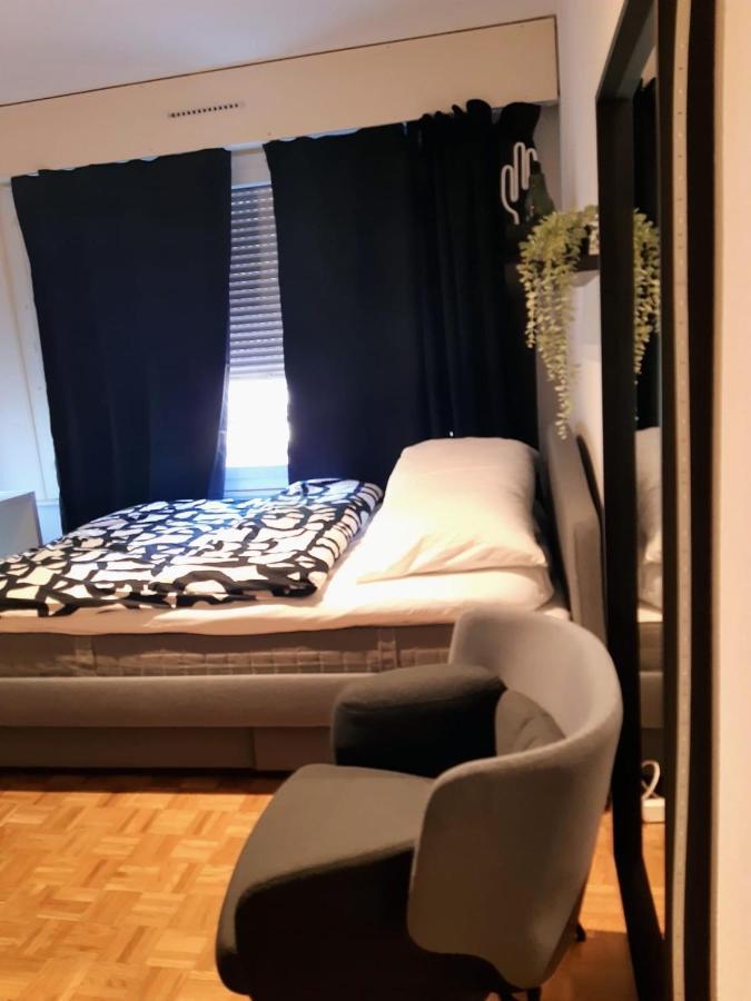 Lovely 2 Bedroom Flat 10 Min From Center Apartment