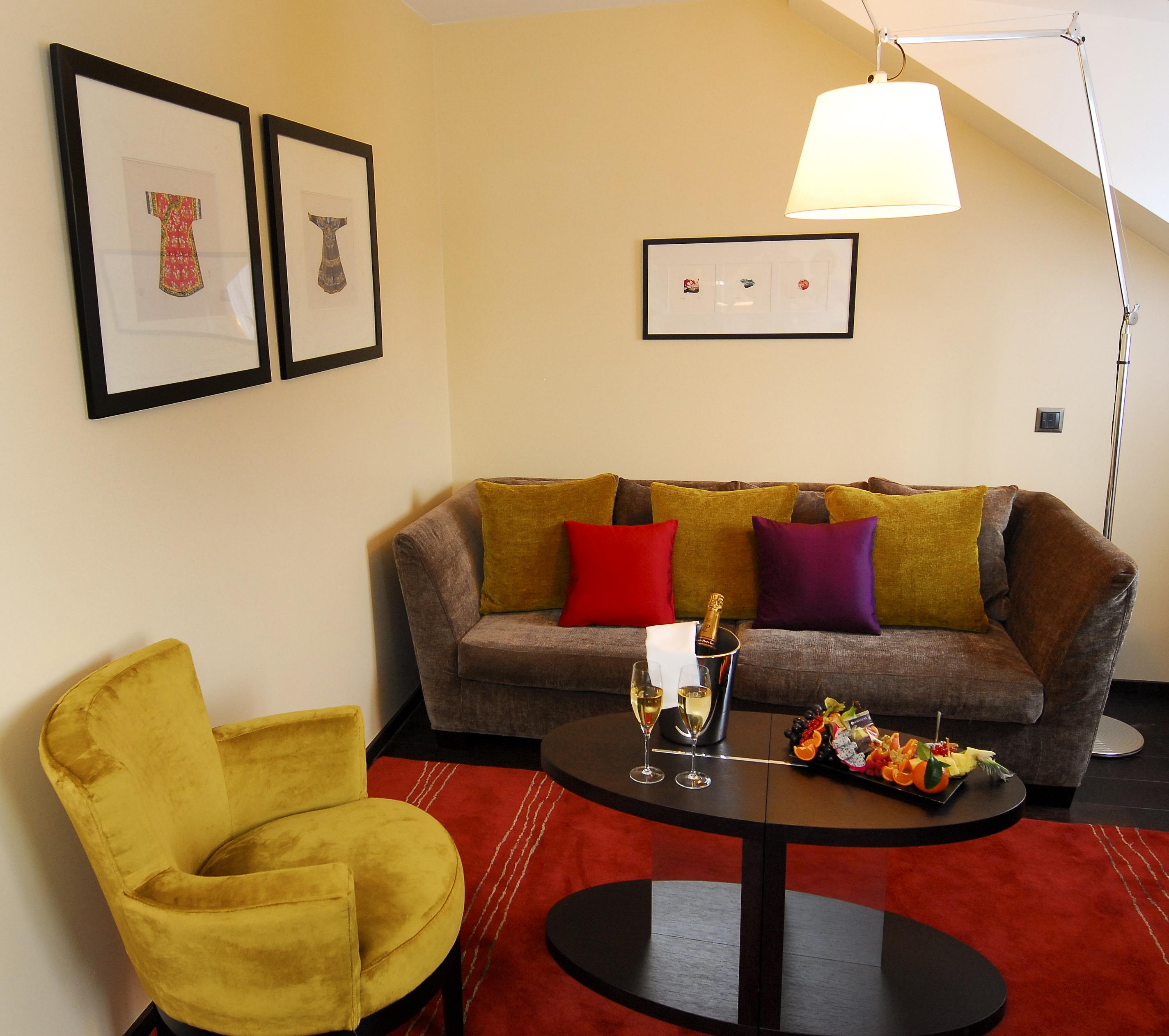Hotel Eastwest By Malone