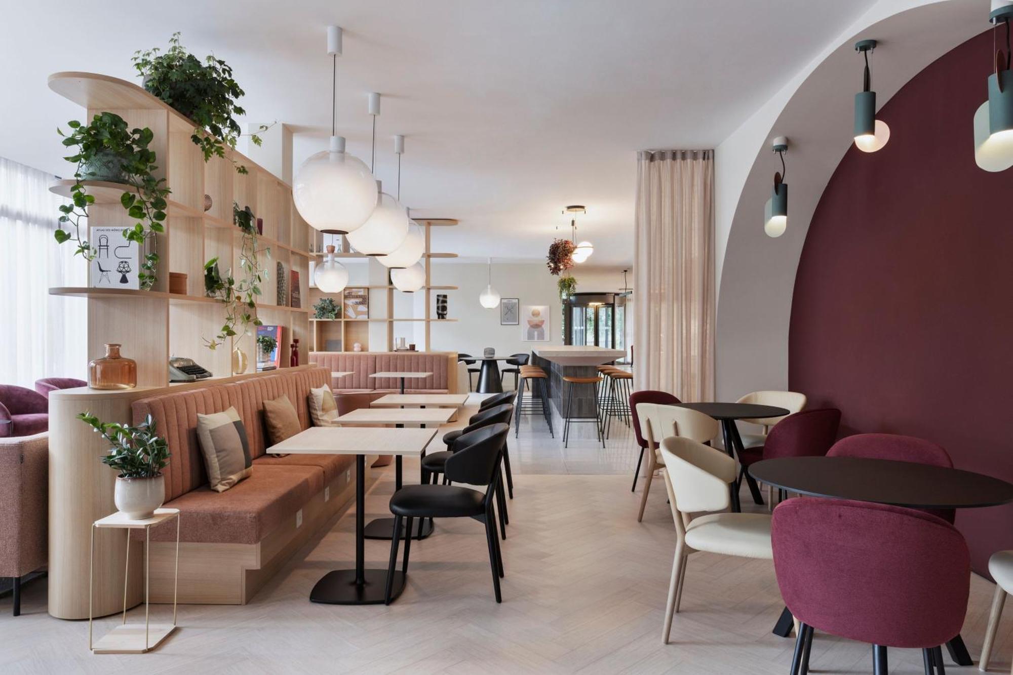By Marriott Nations 4* Geneva