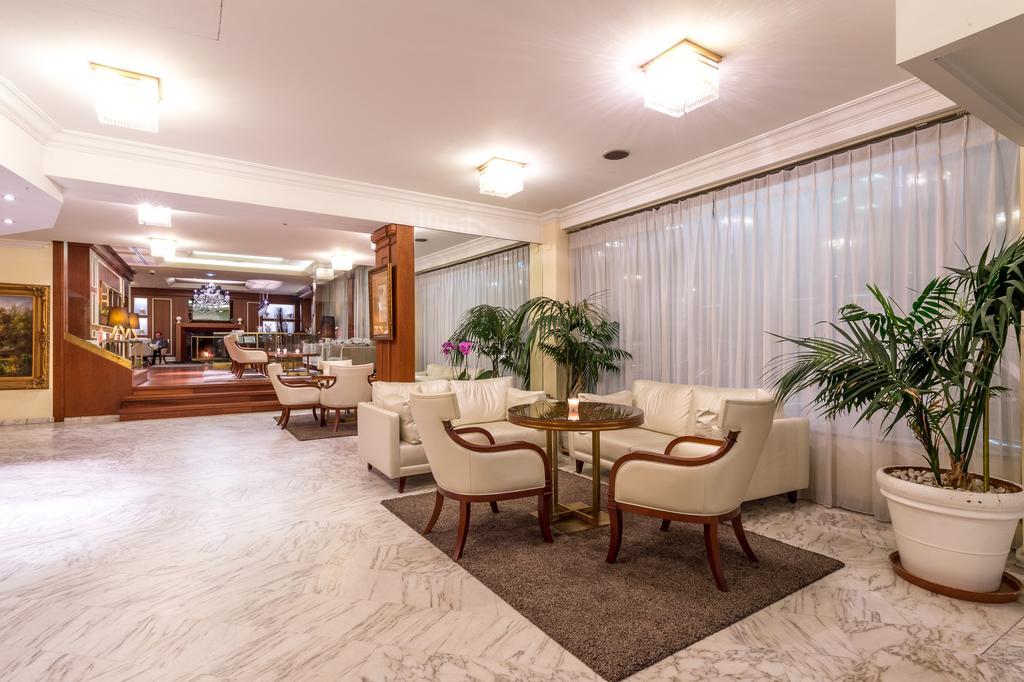 Century 4* Geneva
