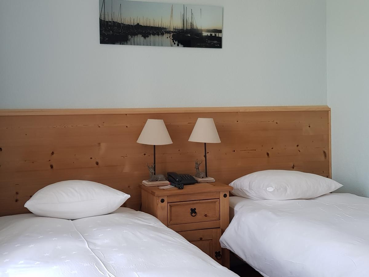 De Hotel 2*