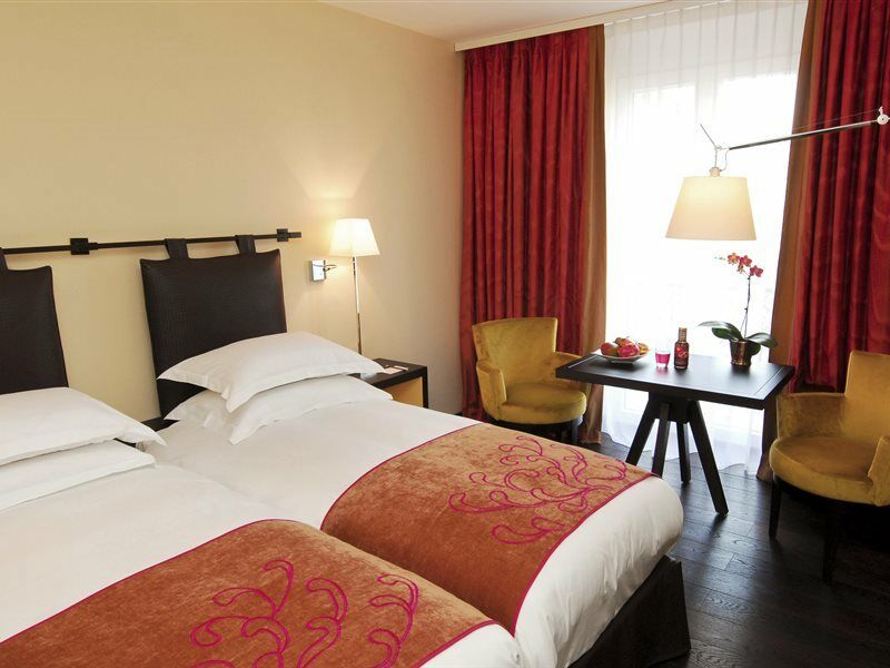 Hotel Eastwest By Malone