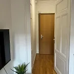 Private Room Geneva Eaux-Vives, 2 Min From The Lake