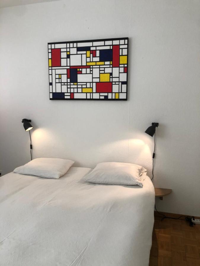2 Bedroom Flat In Heart Of Eaux-vives Apartment Geneva