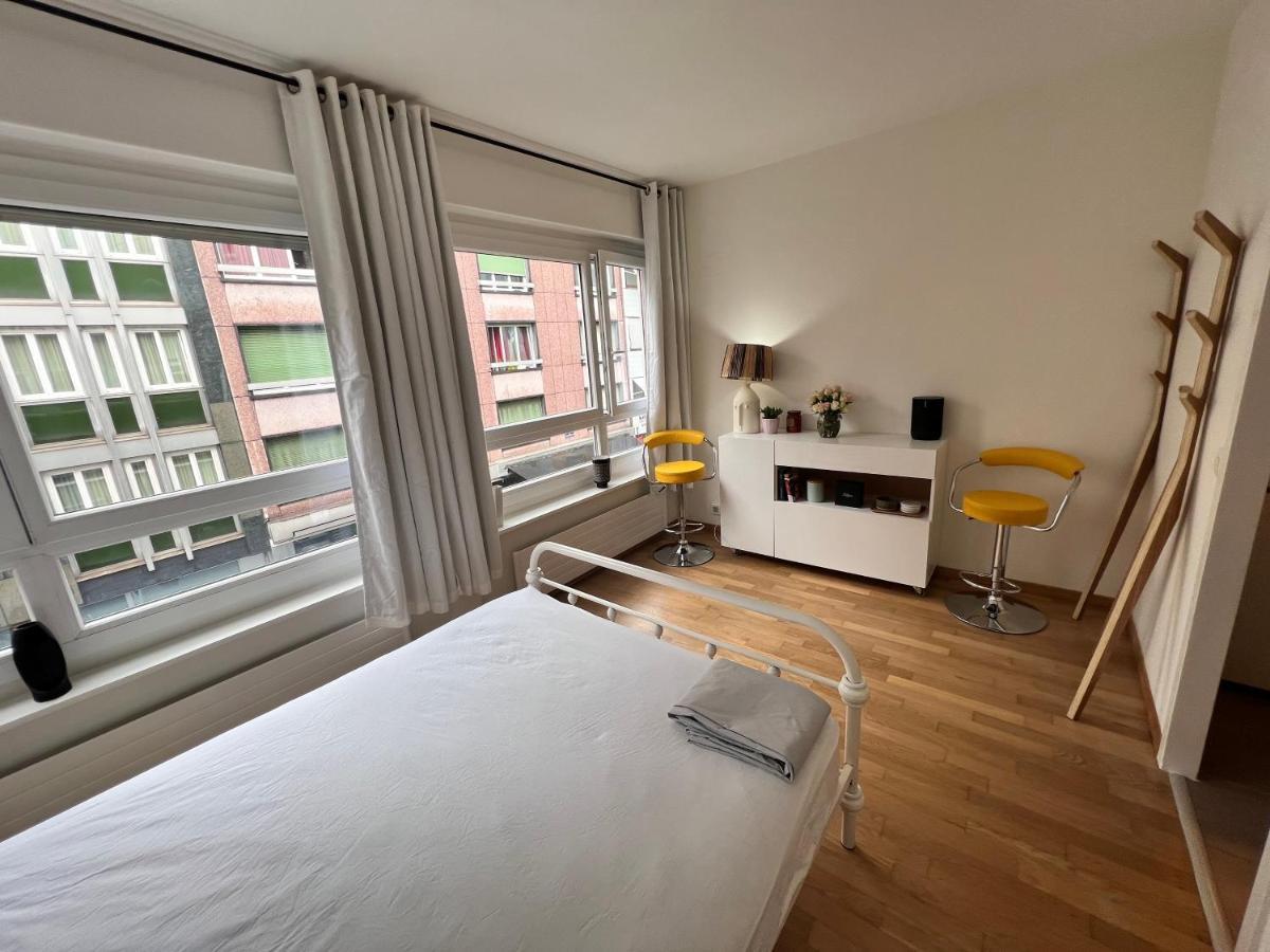 Private Stylish Modern Studio In The City Centre * Genf