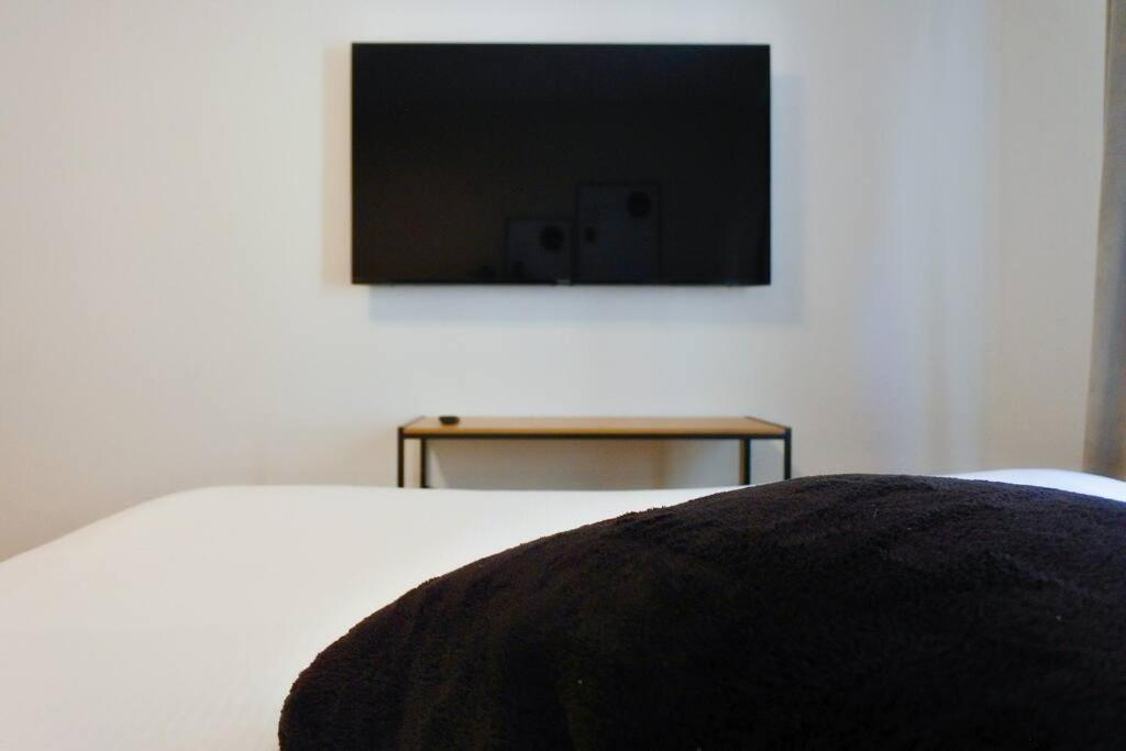 Appartement Studio, Place Du Bourg De Four *