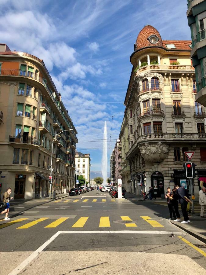 2 Bedroom Flat In Heart Of Eaux-vives Apartment *