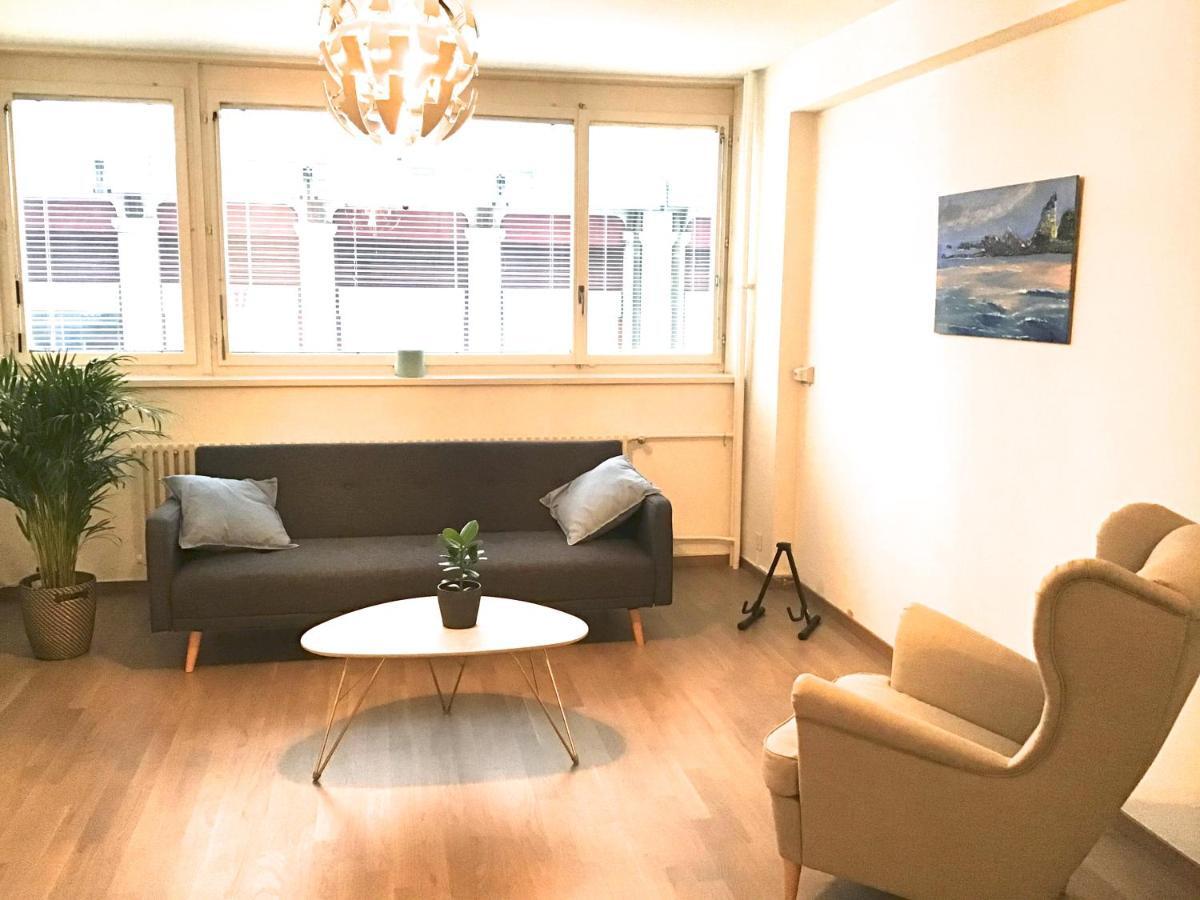 Du Square Apartment