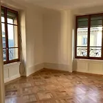 Magnifique Appartement En Plein Centre De Geneve