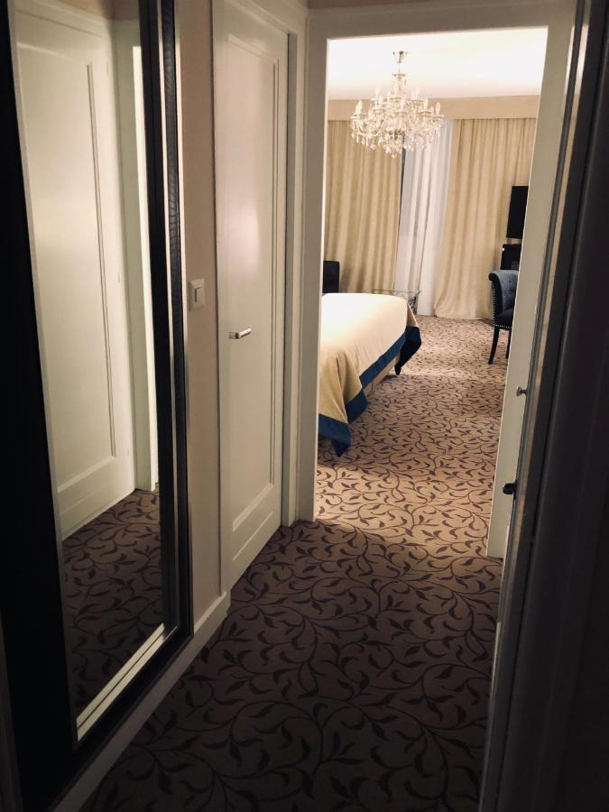 Khách sạn Adriatica 3*