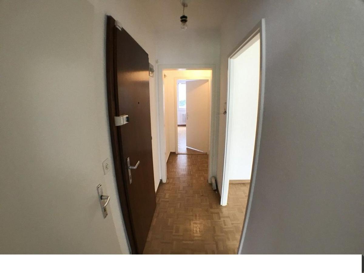 Bernex - Shared Roomate Homestay - Tramway 14 Tpg - Viarhona Homestay *