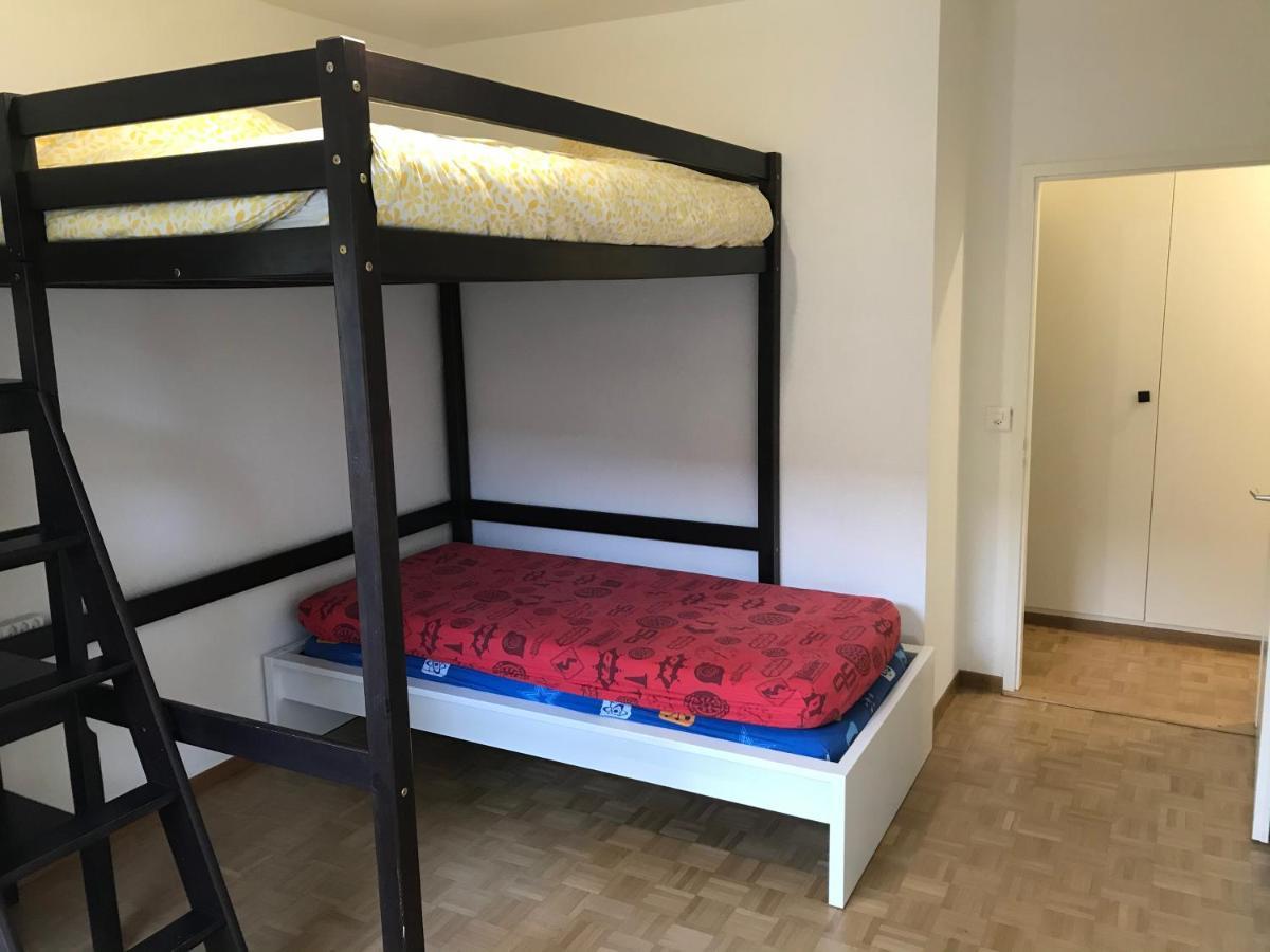 Homestay Bernex - Shared Roomate Homestay - Tramway 14 Tpg - Viarhona Geneva