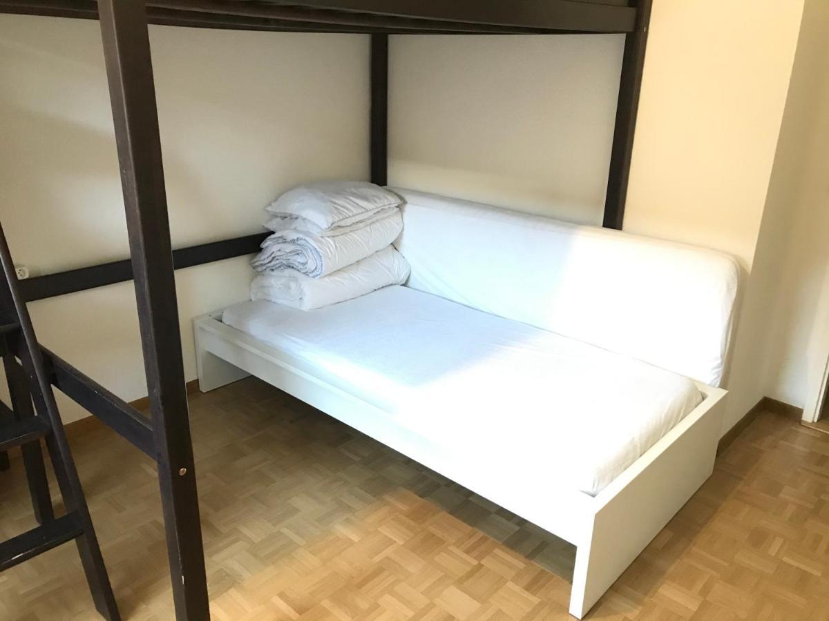 Homestay Bernex - Shared Roomate Homestay - Tramway 14 Tpg - Viarhona