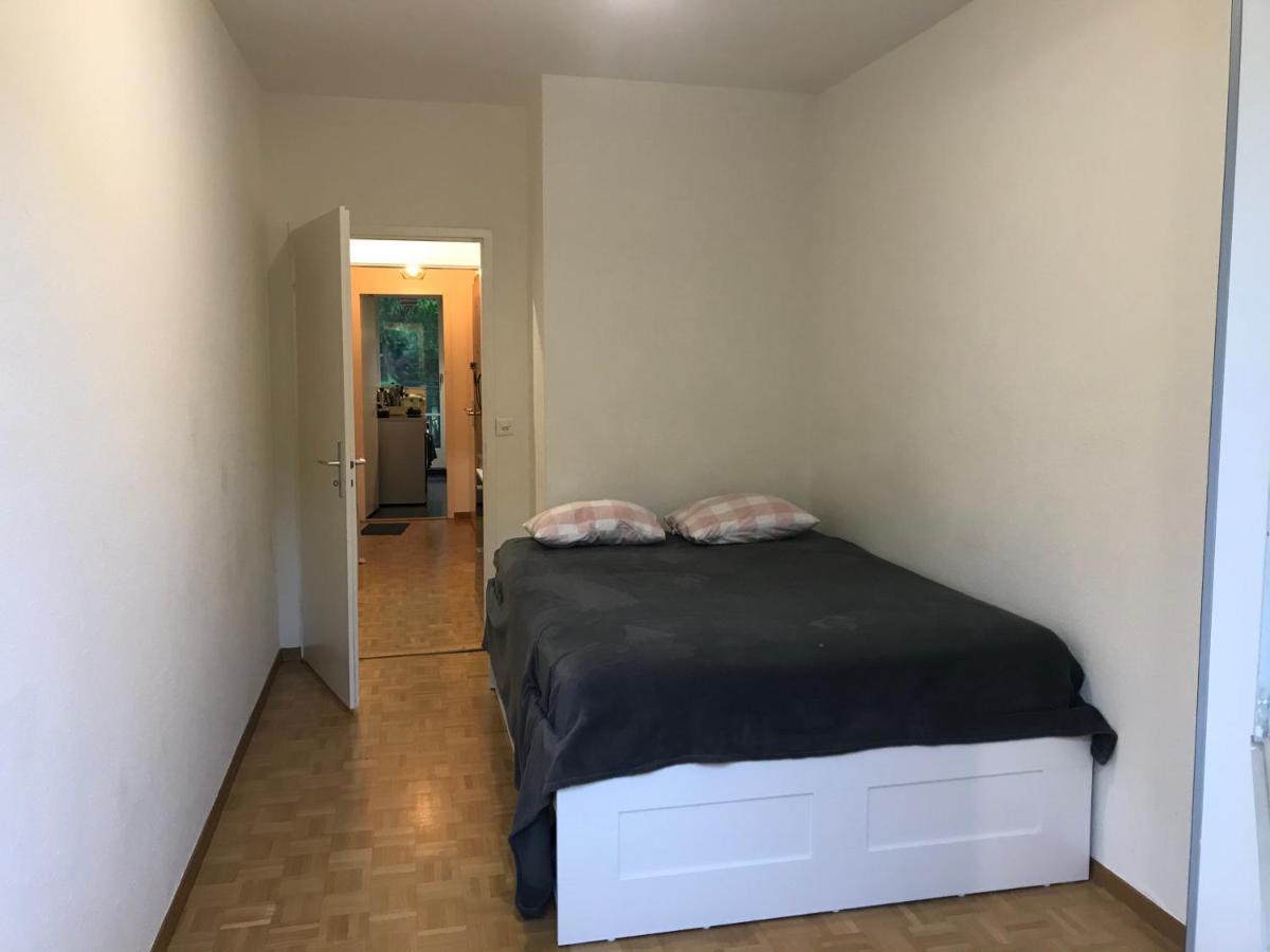 Bernex - Shared Roomate Homestay - Tramway 14 Tpg - Viarhona Homestay Geneva