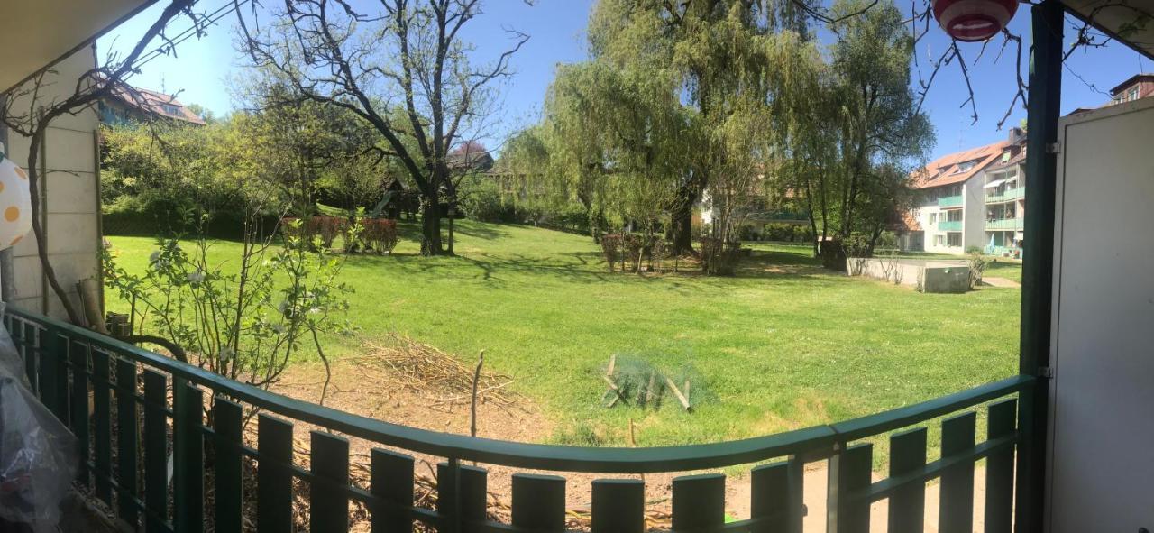 Bernex - Shared Roomate Homestay - Tramway 14 Tpg - Viarhona