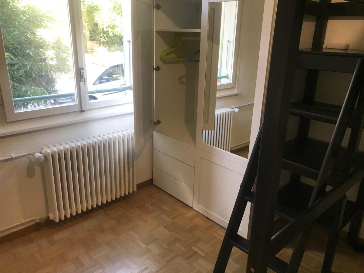 Bernex - Shared Roomate Homestay - Tramway 14 Tpg - Viarhona Homestay