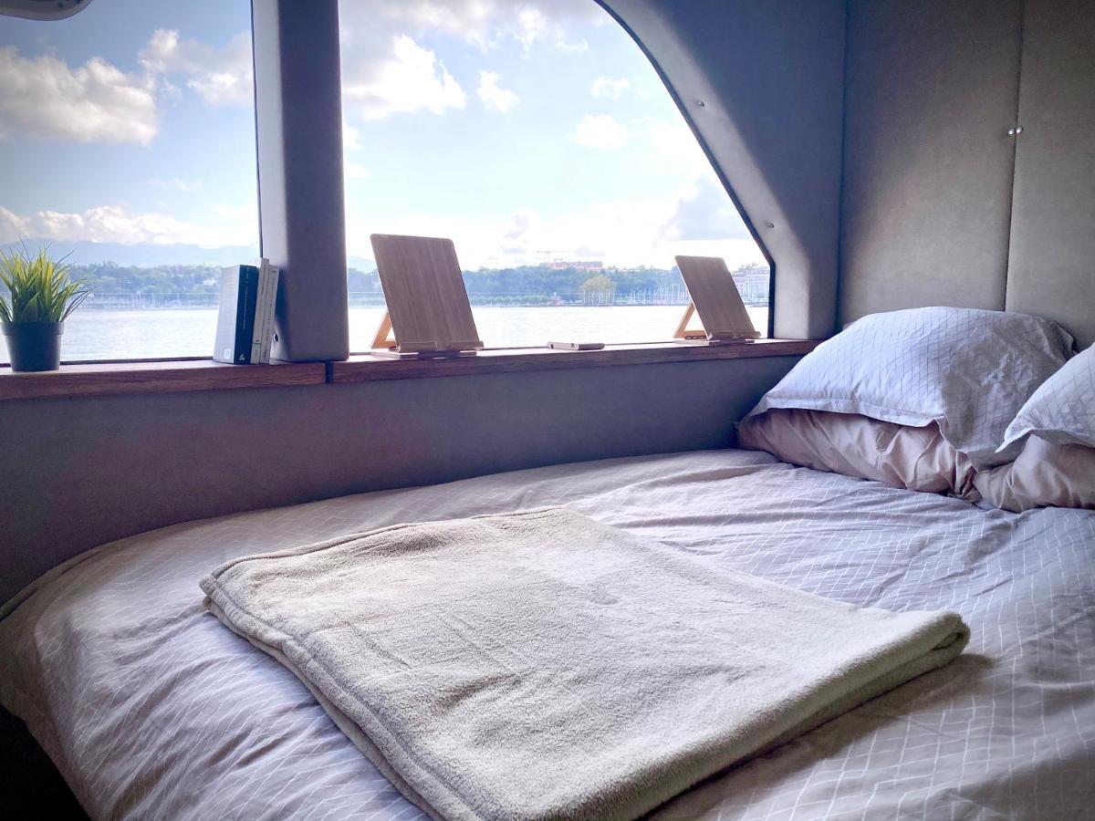 Houseboat - Dormez Sur Le Lac Botel Geneva