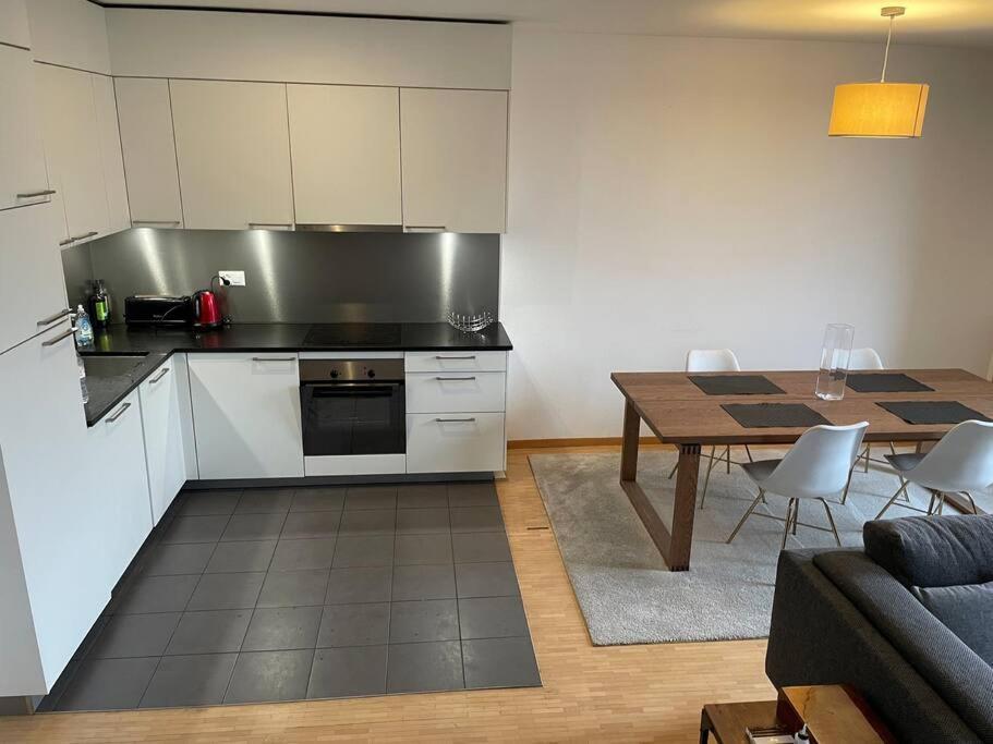 Rive Rhone Flat