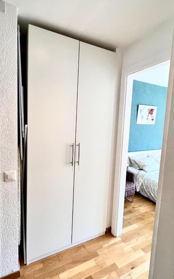 Boutique Studio, 5' From The * Geneva