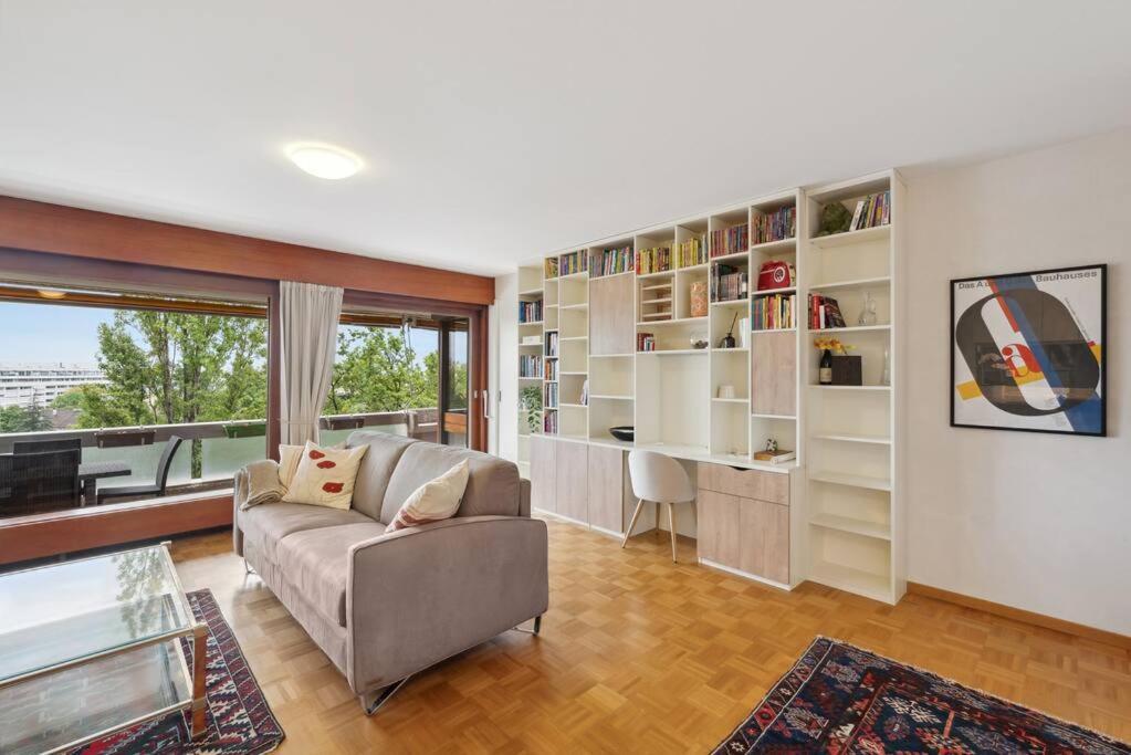 Tourelle - Moderne Dans Le Centre De Apartment *