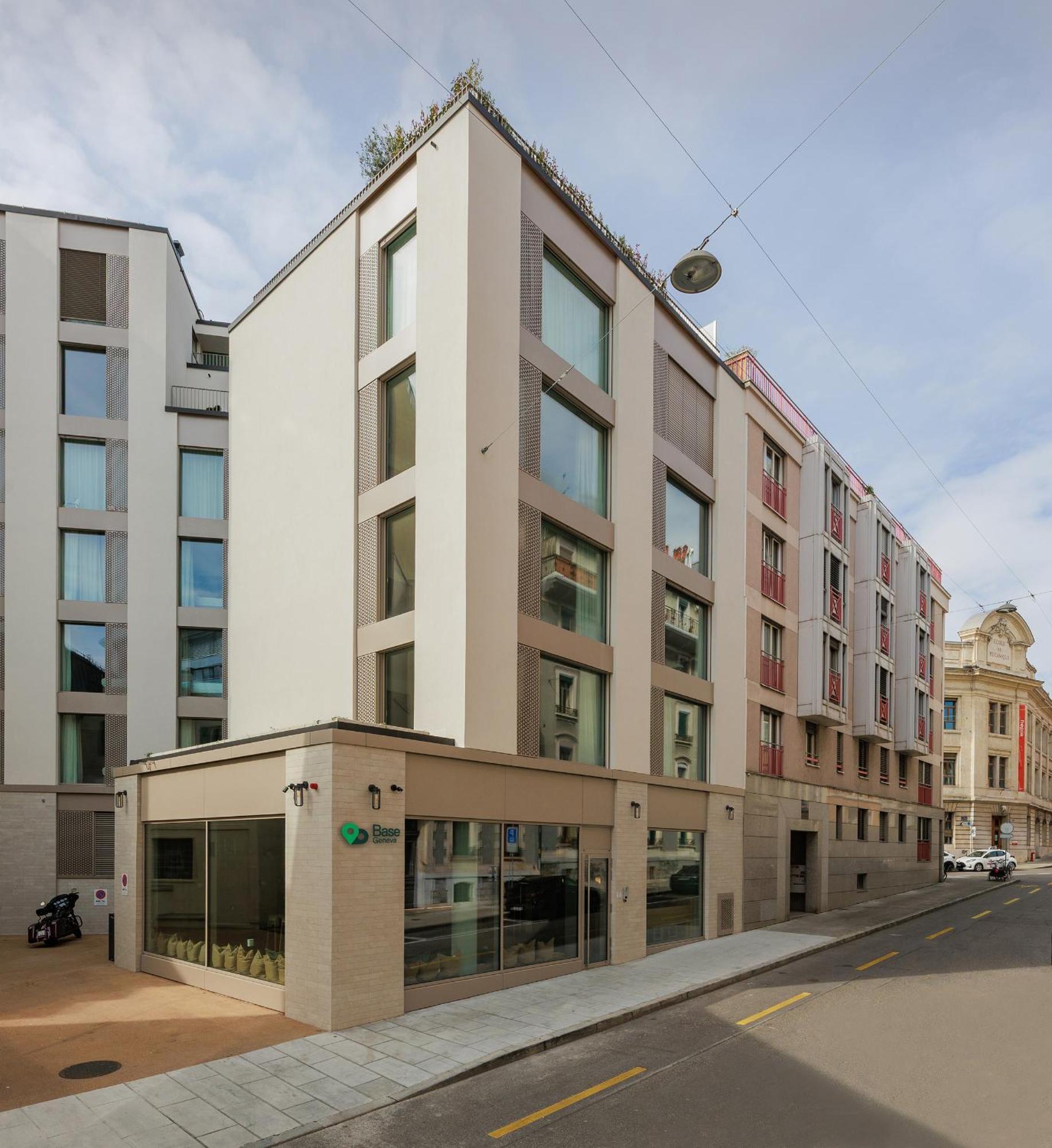 Base Khách sạn 4*