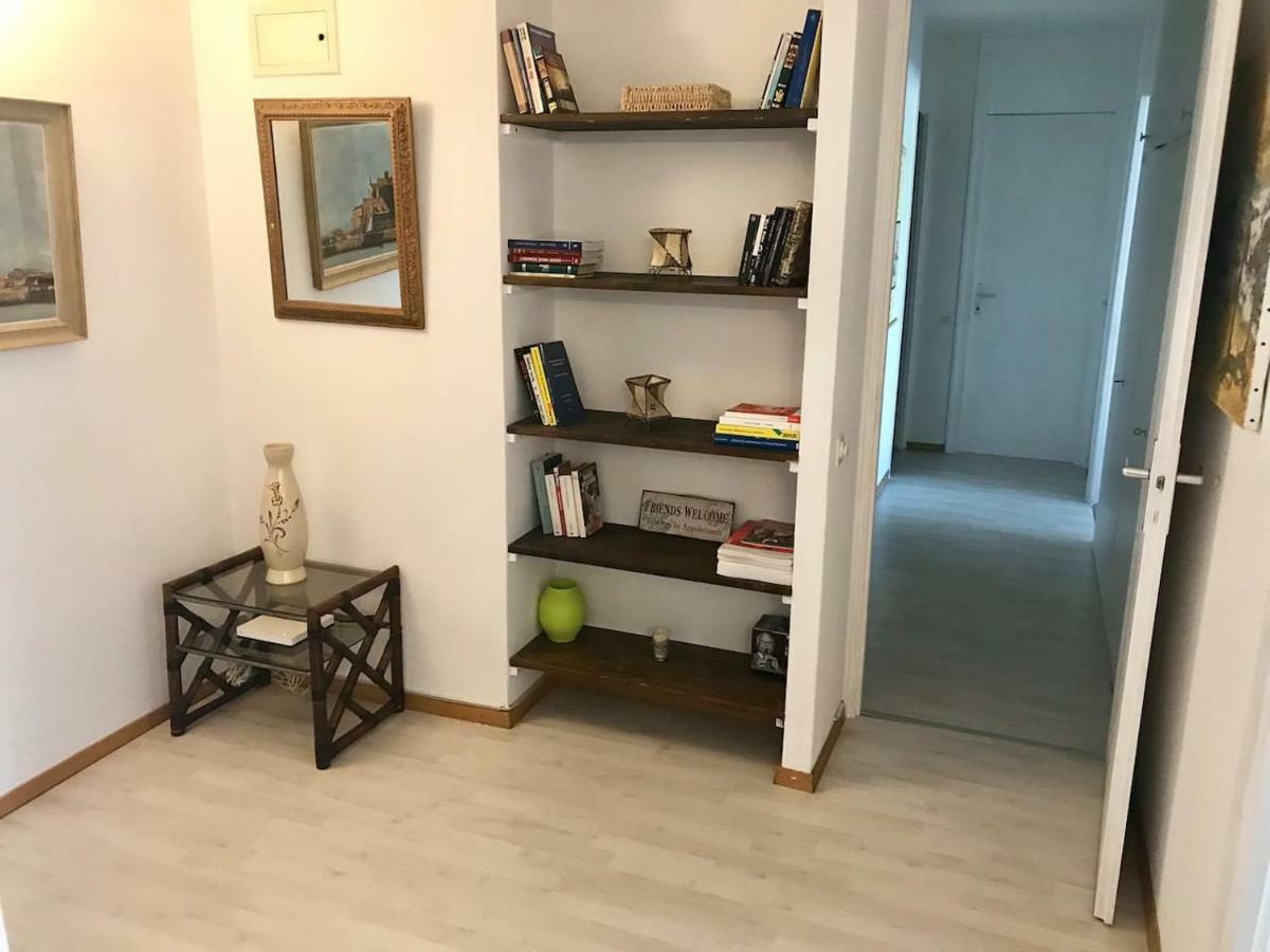 Spacious & Elegant Next To River Genebra