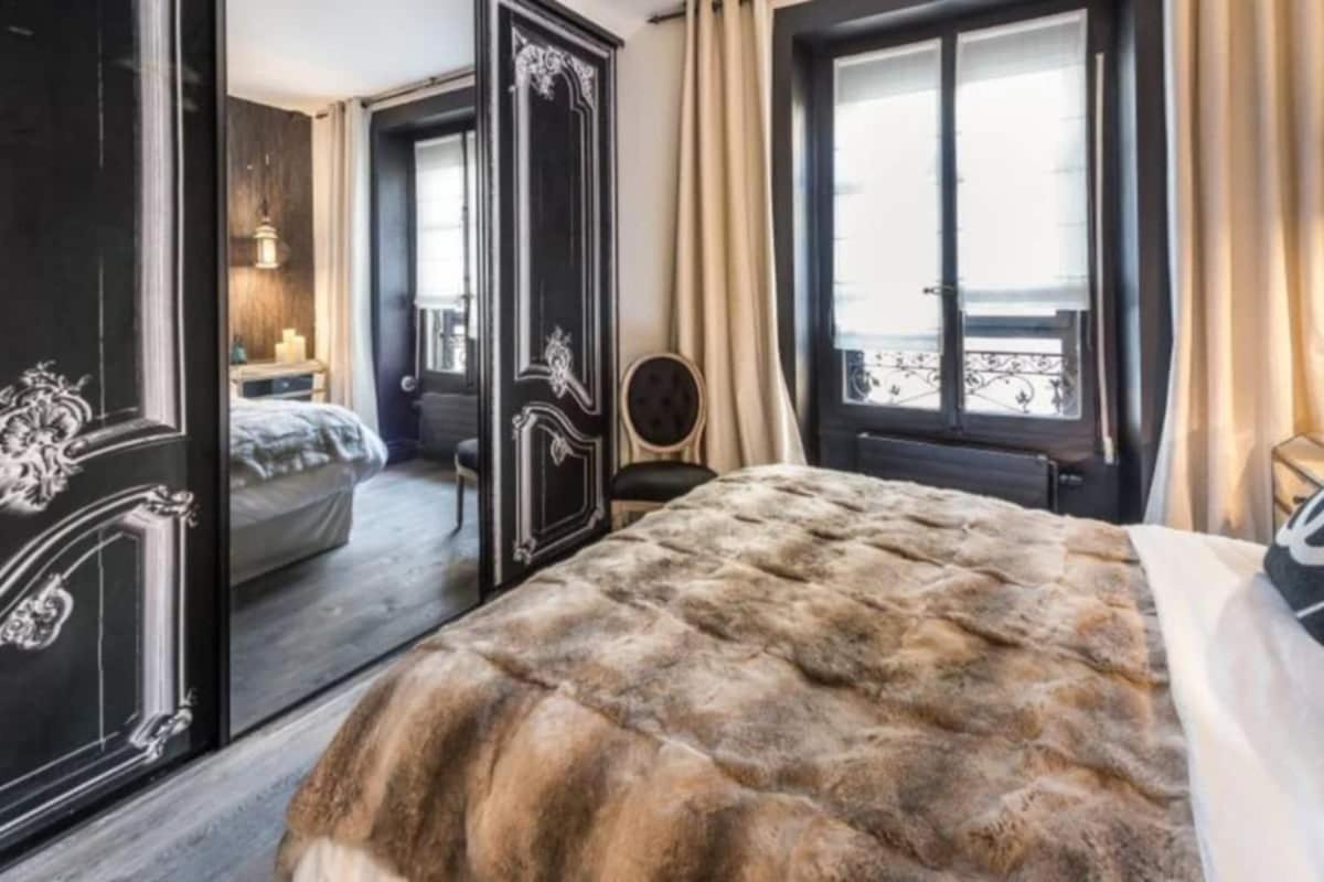 Apartment Luxueux Au Coeur De ,a Deux Pas Du *