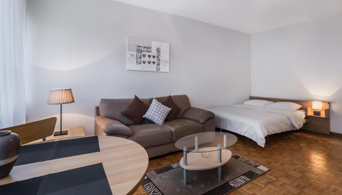 Athenee 36 By Homenhancement Apartment *