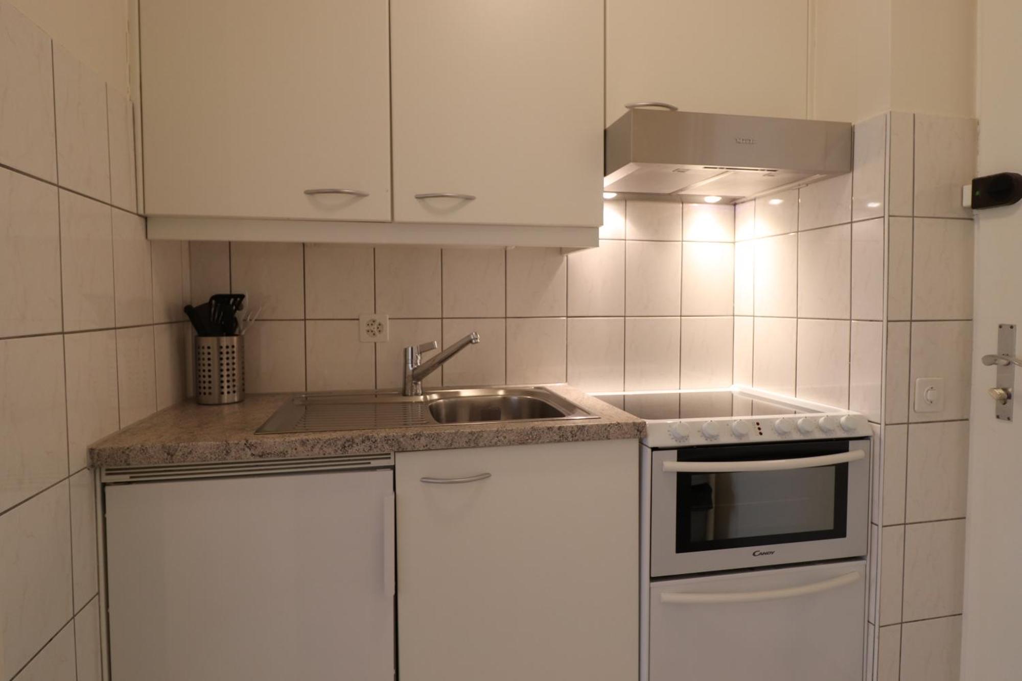 Athenee 36 By Homenhancement Apartment