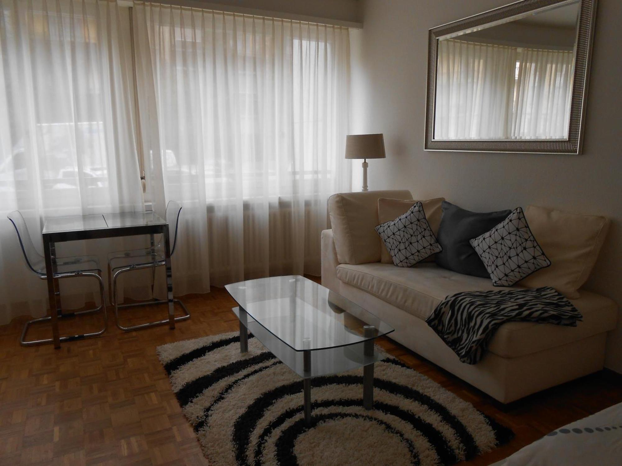 Athenee 36 By Homenhancement Apartment *