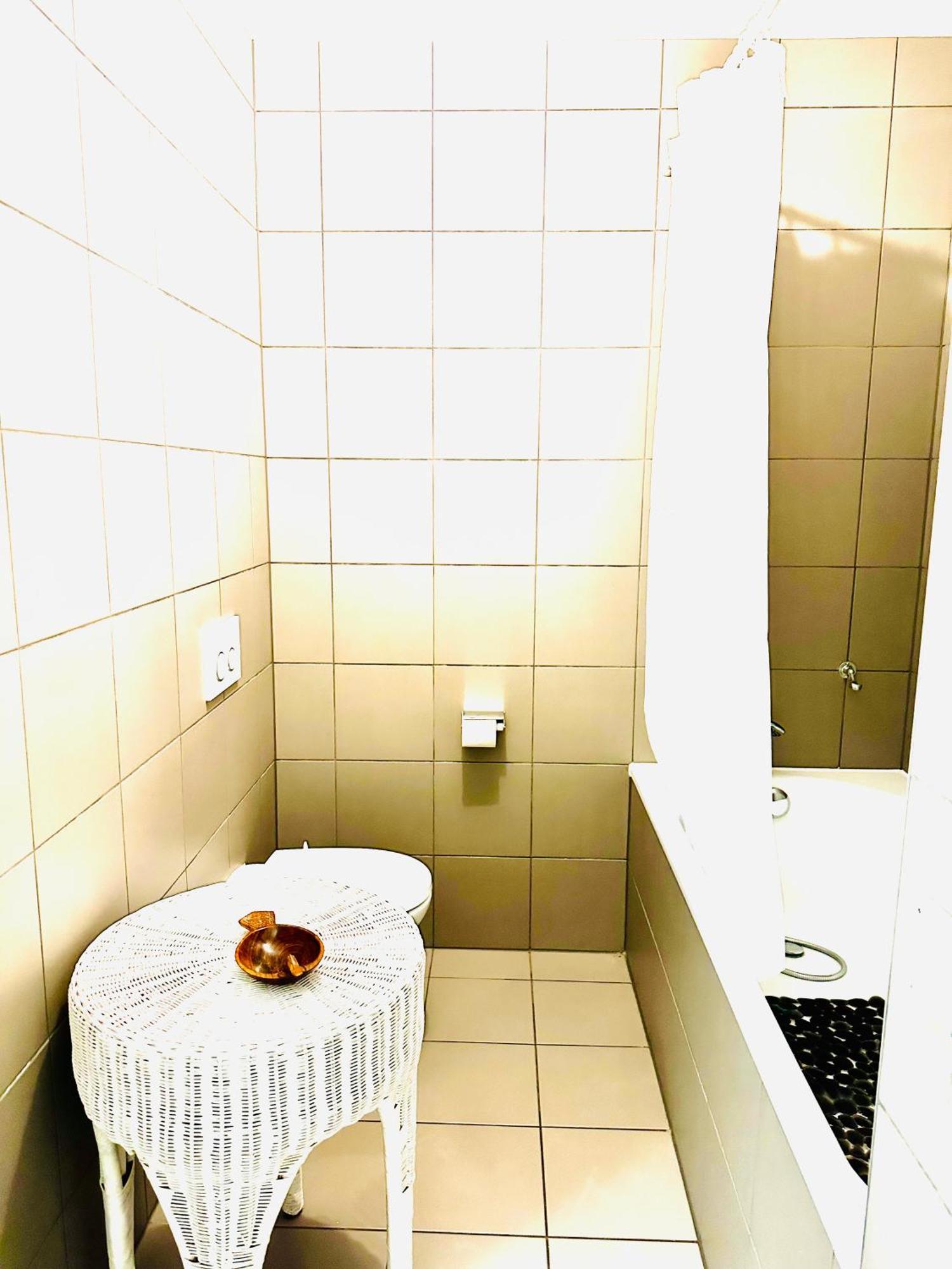 Magnifique, 2 Chambres A 8 Minutes A Pieds Du Jet D'Eau! Apartment *