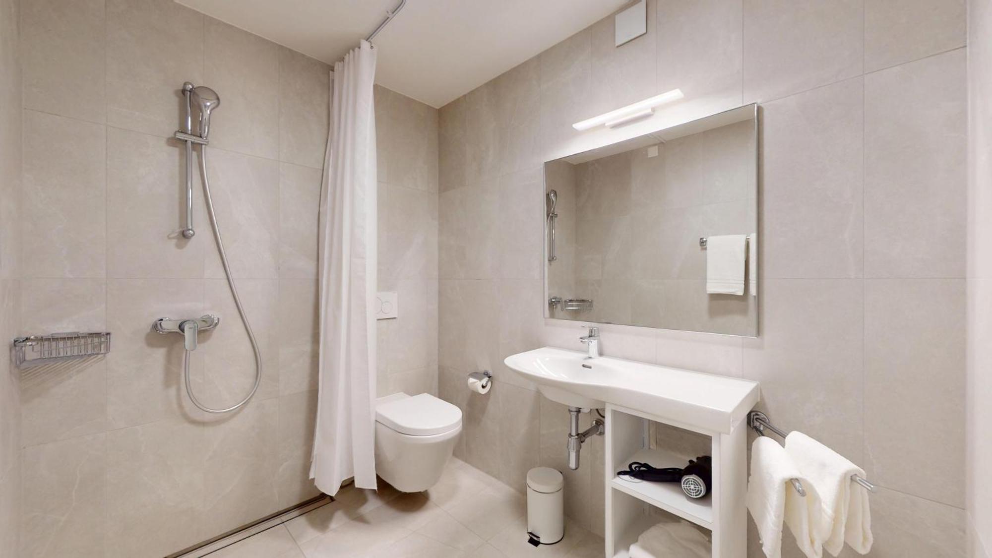 Nonanteneuf Etang - Airport - Contactless Check-in Apartment