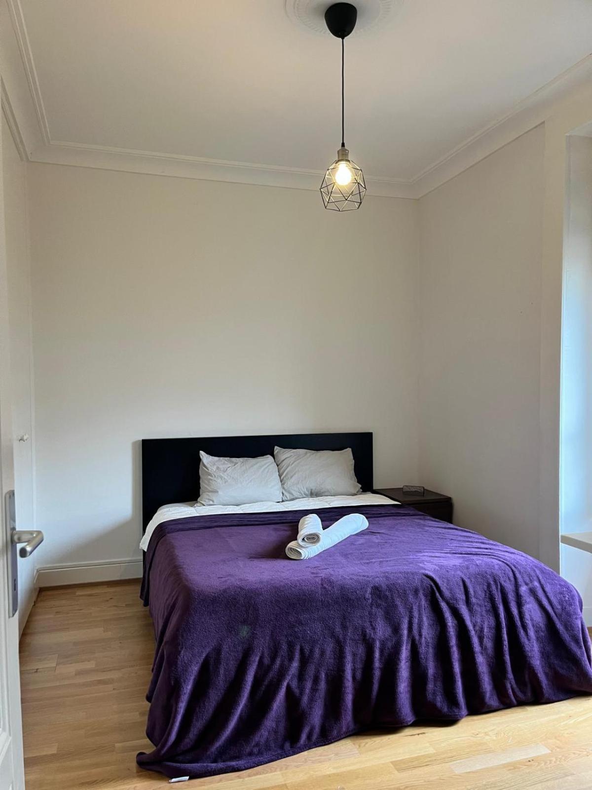 Private Eaux-vives, 2 Min From The Geneva