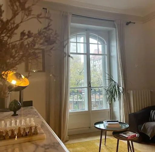 Central Two-Bedroom Apartment