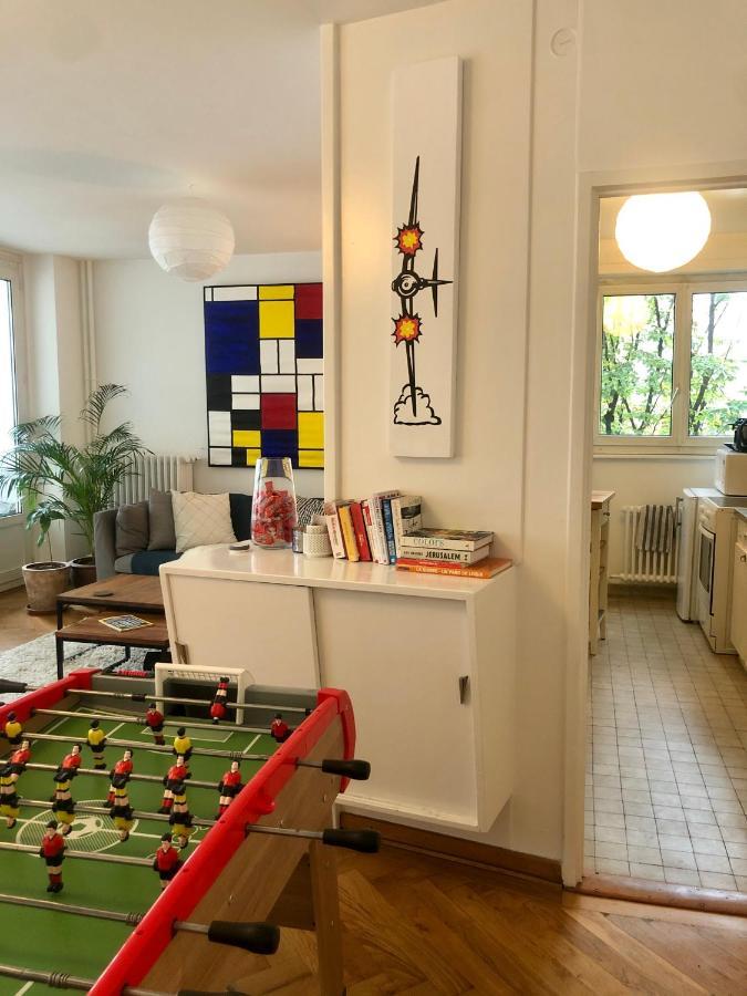 Beautiful Square View In Central Apartment Genf