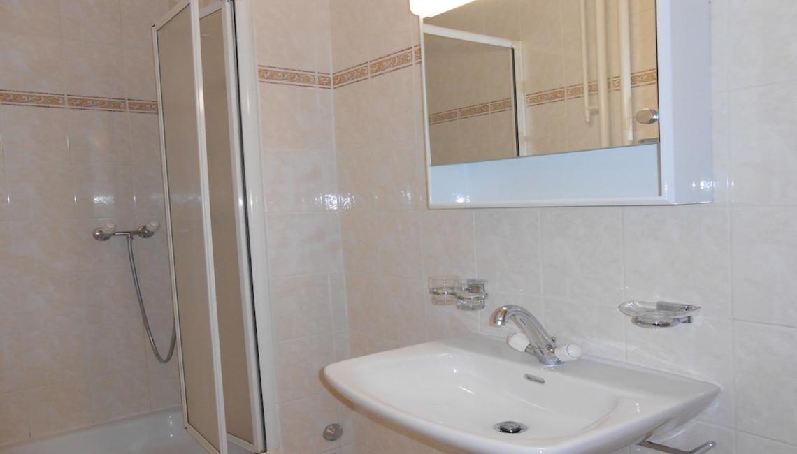 Athenee 40 By Homenhancement