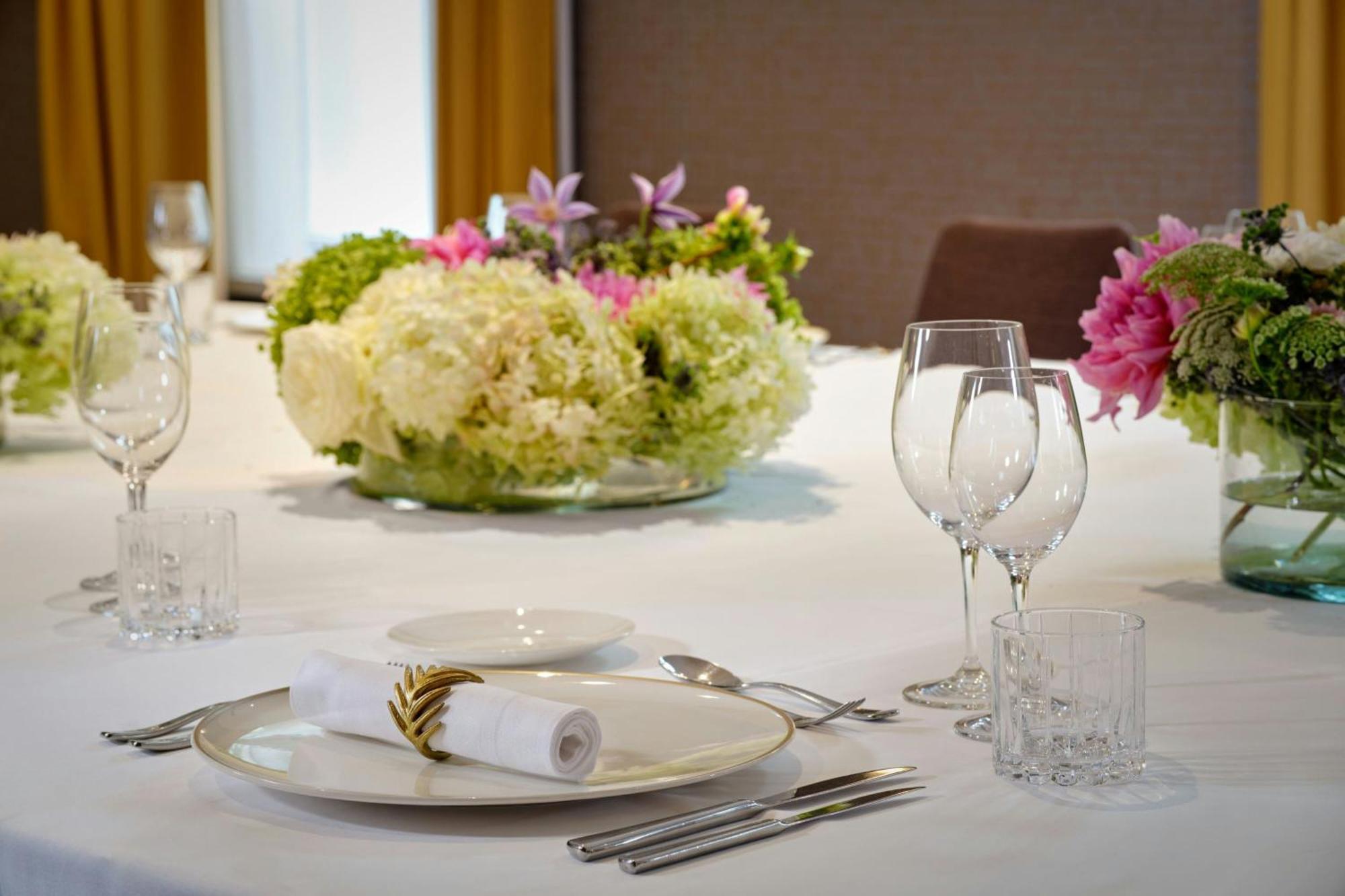 The Ritz-carlton De La Paix, 5* Geneva