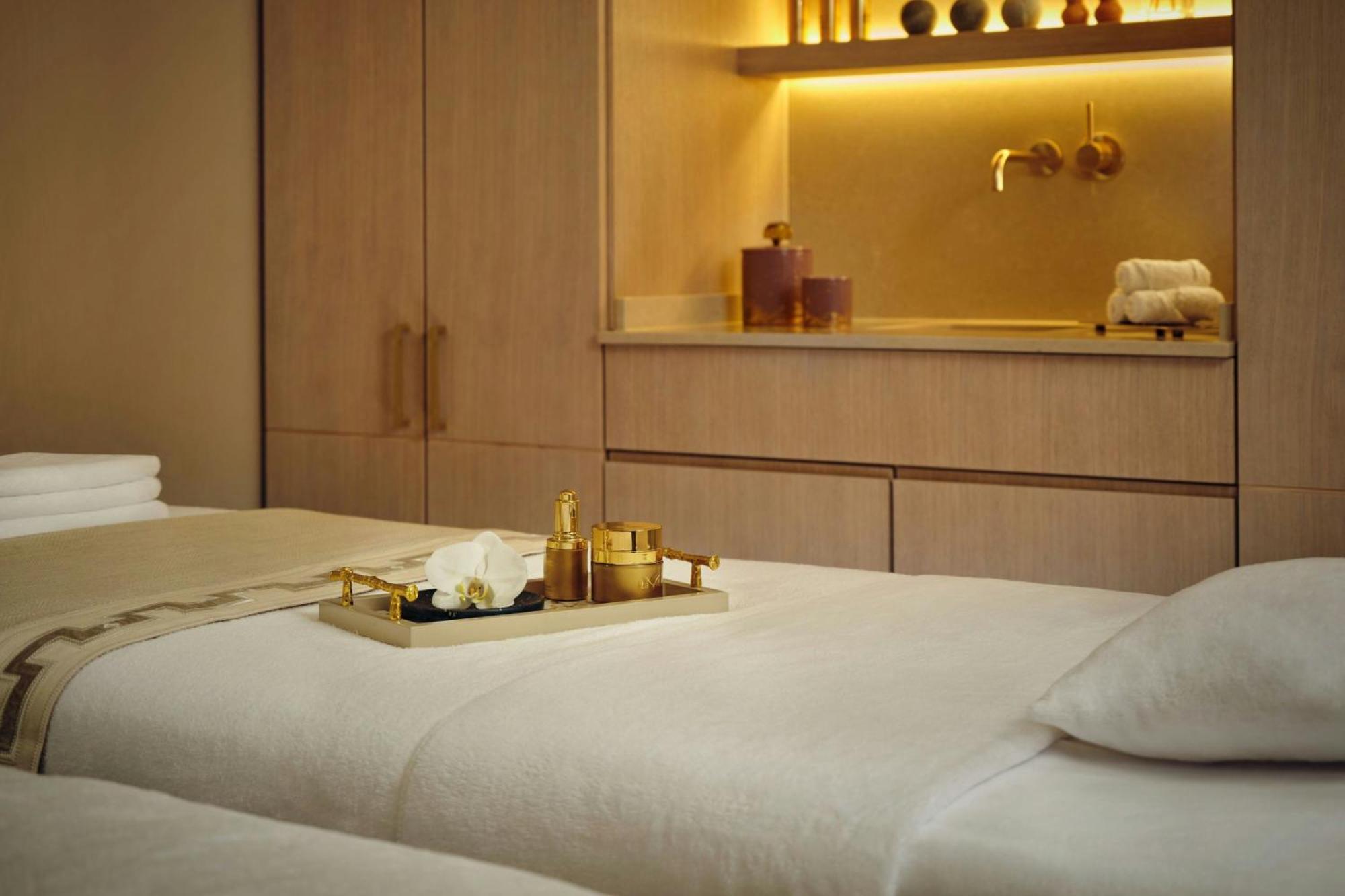 The Ritz-carlton De La Paix, Hotel Geneva